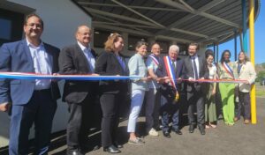 cérémonie du ruban inauguration regroupement scolaire